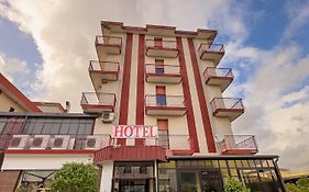 Hotel 1+1 Di C.Costabile & F.Lli
